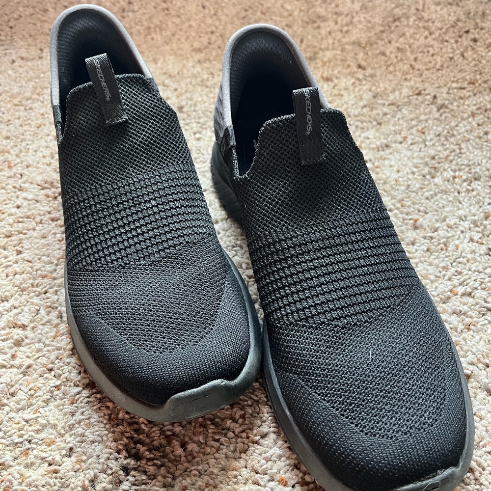 Men's Black Sz 6.5 Skecher's Slip-ins